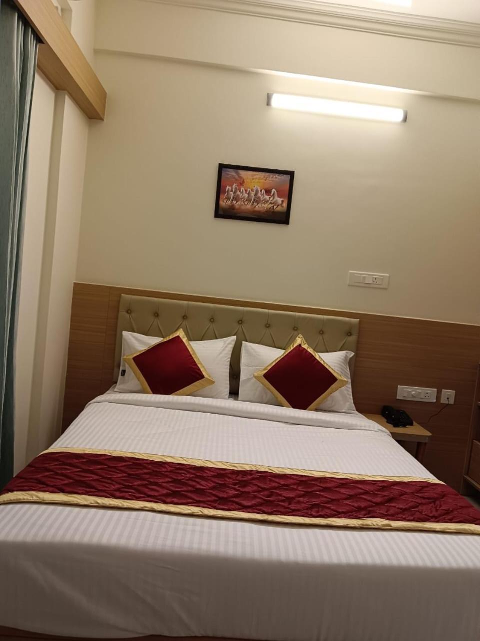 Krishna Inn Bangalore Esterno foto
