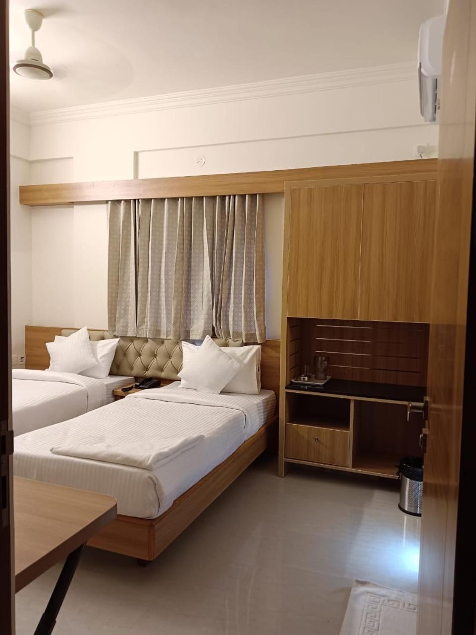 Krishna Inn Bangalore Esterno foto