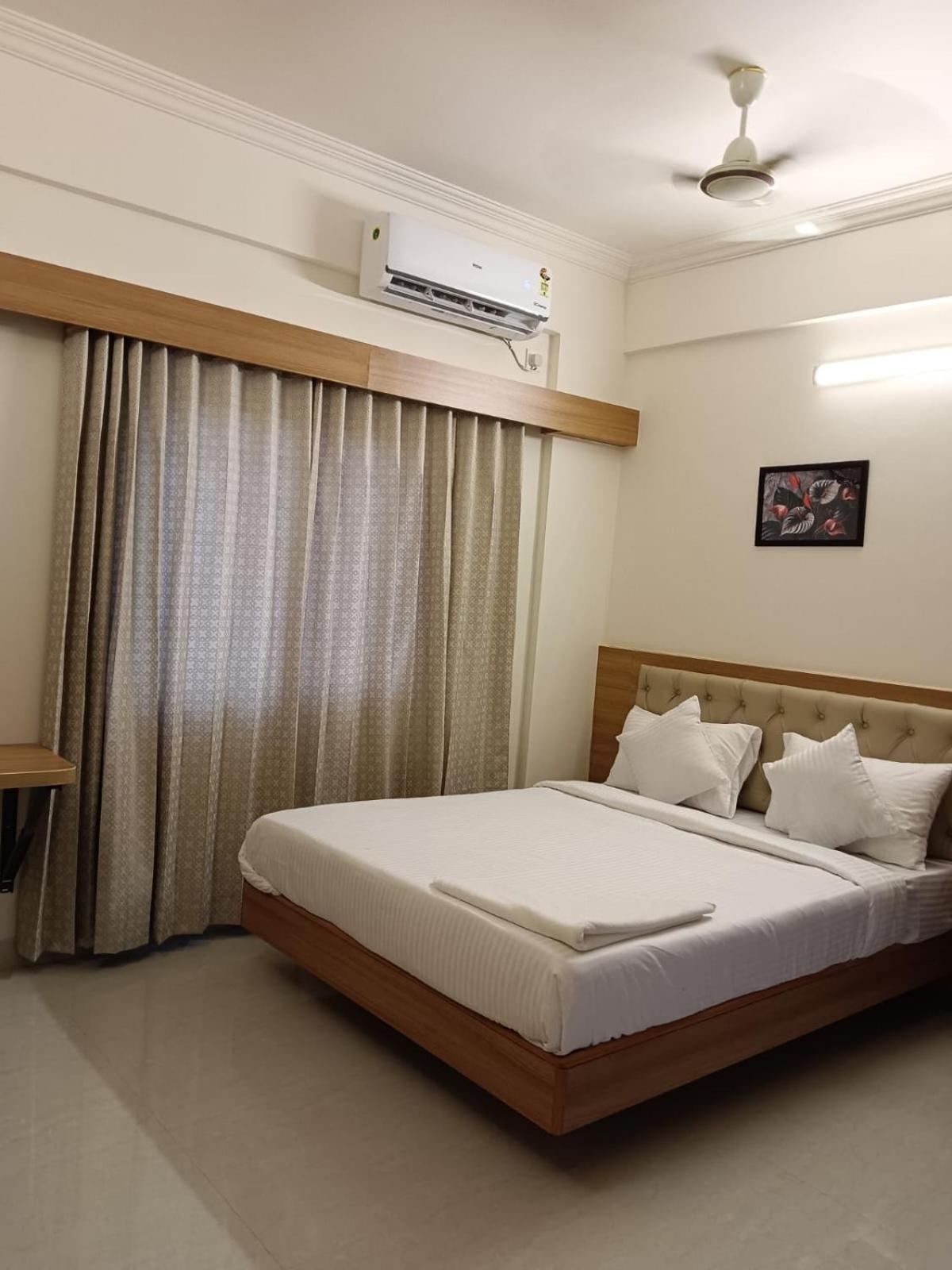 Krishna Inn Bangalore Esterno foto